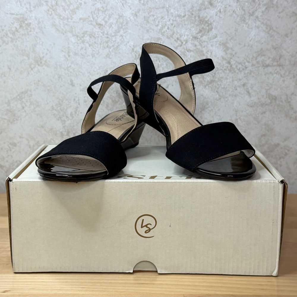 LifeStride Black Slingback Comfort Sandals Size 8.5M Stretch Wedge
